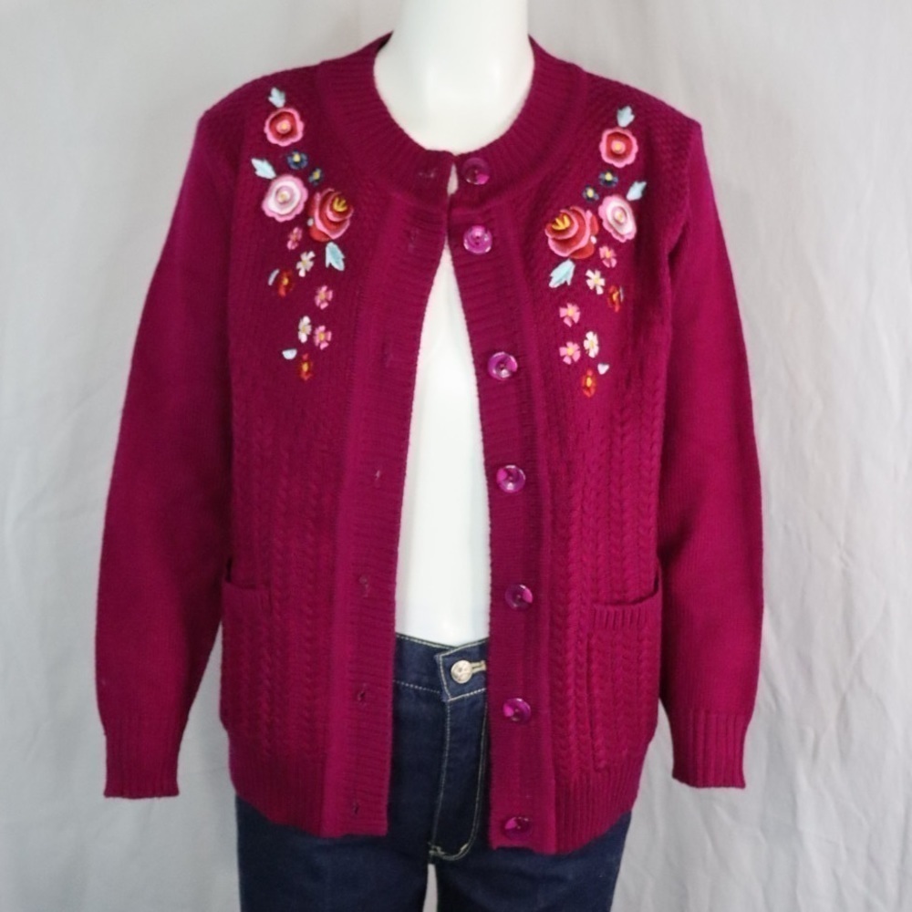 VINTAGE Grandmacore Fuchsia Floral Embroidered Cardigan